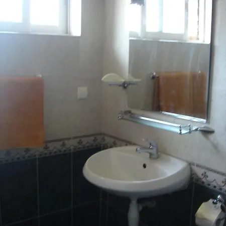 Cesar Guest בית הארחה 3*